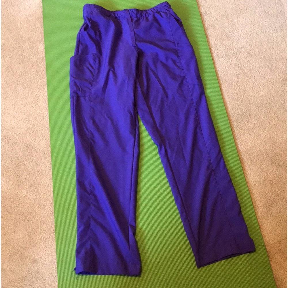 Spread Good Cheer Scrub Pants; purple; medium